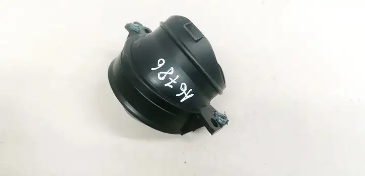 Toyota Yaris (1999 - 2003) 5568652010 Центральный воздушный дефлектор — фото 2