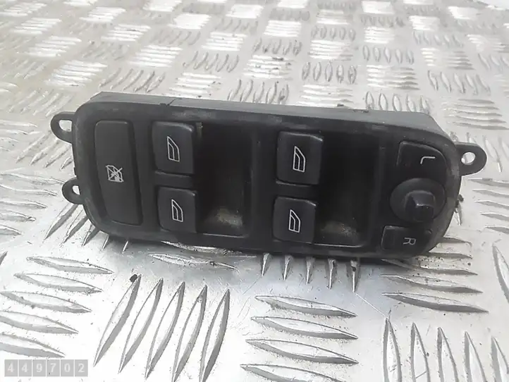 Volvo V50 (2004 - 2008) Кнопка стеклоподъемников — фото 1