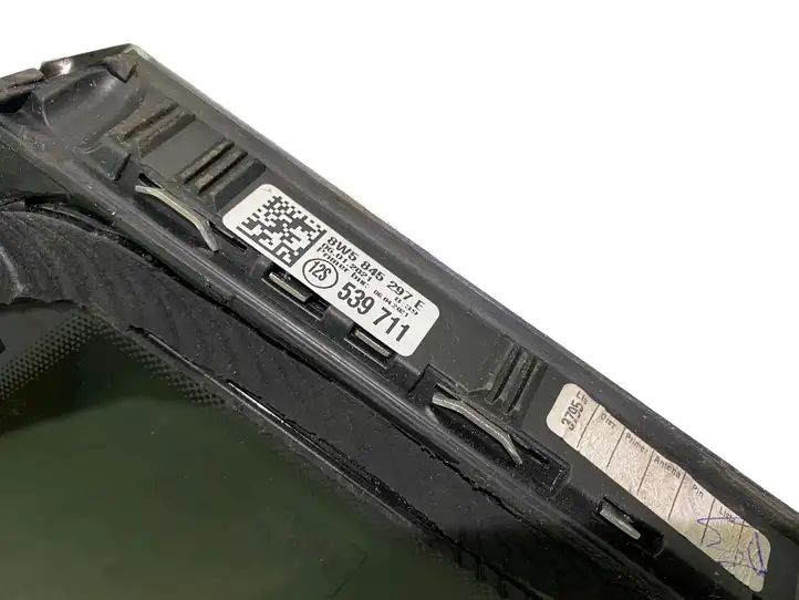Audi A4 S4 B9 (2015 - 2019) 8W5845297E Заднее боковое стекло — фото 4