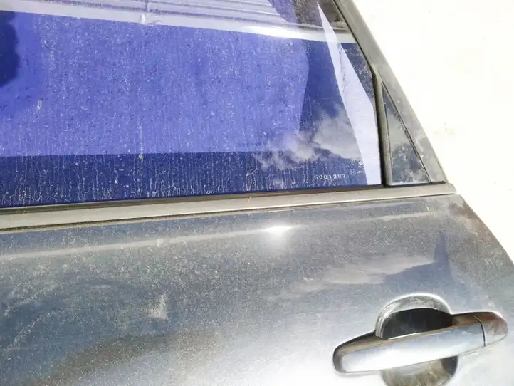 Toyota Avensis Verso (2001 - 2004) Накладка стекла задней двери — фото 3