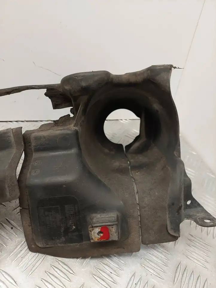BMW 5 E60 E61 (2004 - 2010) 74850610 Обшивка рулевой колонки — фото 2