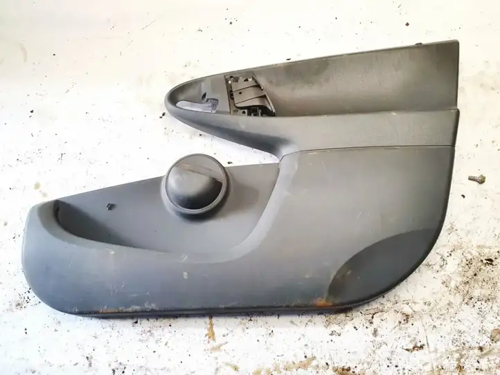 Toyota Aygo AB10 (2005 - 2008) 67777-0h020 Обшивка задней двери — фото 1