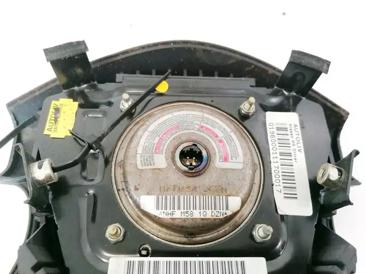 Nissan Almera N16 (2000 - 2010) Подушка безопасности руля — фото 3