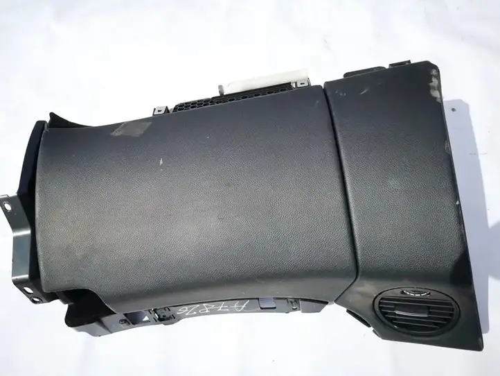 Mercedes-Benz CLS C219 (2003 - 2011) e048831022 Вещевой ящик — фото 1