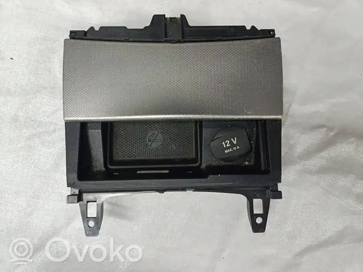 Mercedes-Benz C W204 (2007 - 2014) A2046800179 Пепельница — фото 1