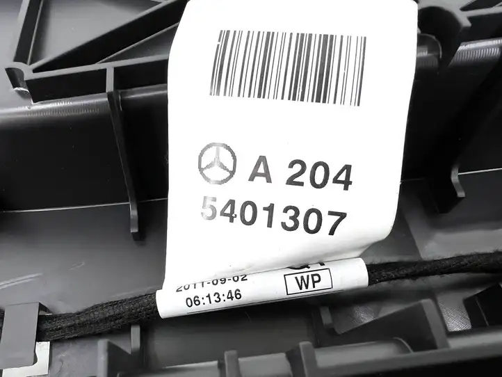 Mercedes-Benz C W204 (2007 - 2014) A2046800150 Центральная консоль — фото 12