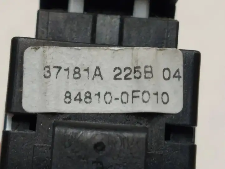Toyota Corolla Verso E121 (2004 - 2007) 848100F010 Кнопка стеклоподъемников — фото 3