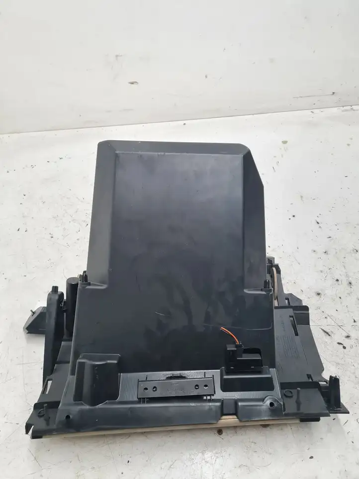 Ford C-MAX I (2003 - 2007) 3M51R06008 Вещевой ящик — фото 2
