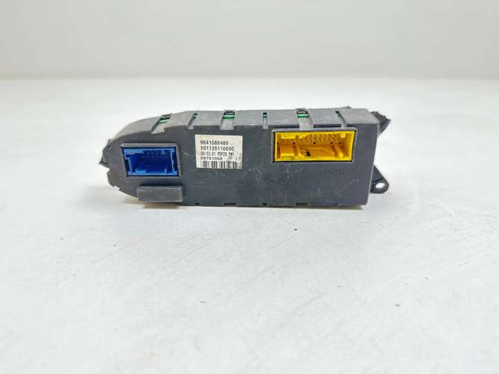 09751068 Peugeot 607 Durų elektronikos valdymo blokas