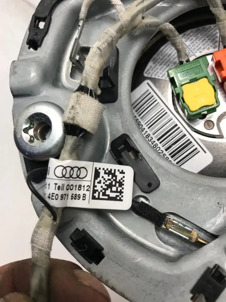Audi A6 S6 C6 4F (2004 - 2008) 4E0971589B Подушка безопасности руля — фото 4