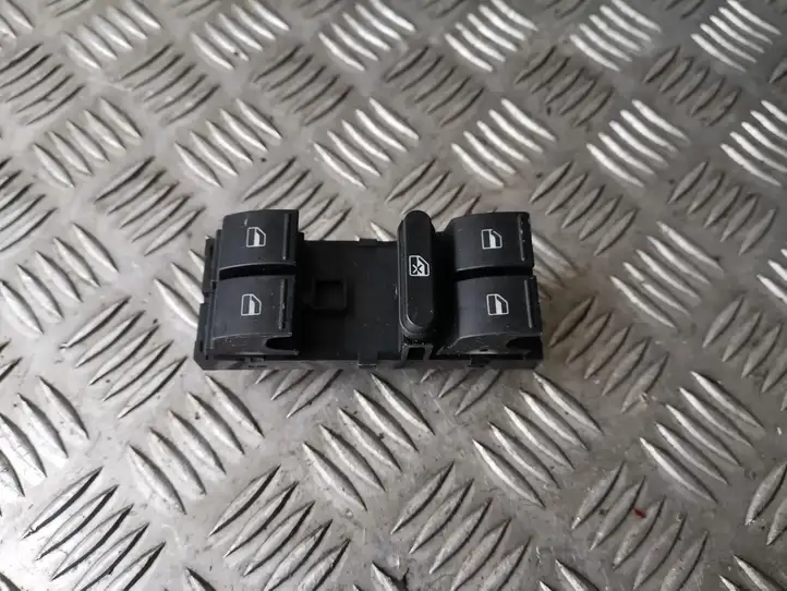 Volkswagen Golf V (2003 - 2009) 1K4959857 Кнопка стеклоподъемников — фото 1
