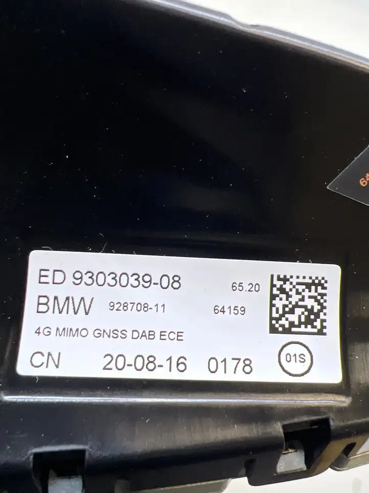 BMW 7 G11 G12 (2015 - 2022) 92870811 GPS антенна — фото 7