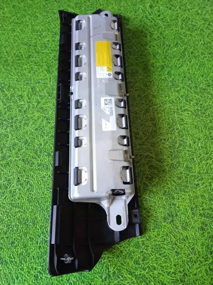 BMW 7 F01 (2008 - 2016) kv917678210 Коленная подушка безопасности — фото 5