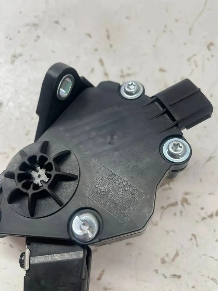 Lexus RX 450H (2019 - ) 7811048120 Педаль акселератора — фото 3