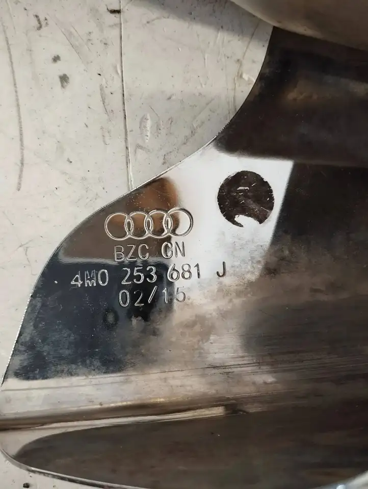 Audi Q7 4M (2015 - ) 4M0253681J Насадки выхлопной системы — фото 4
