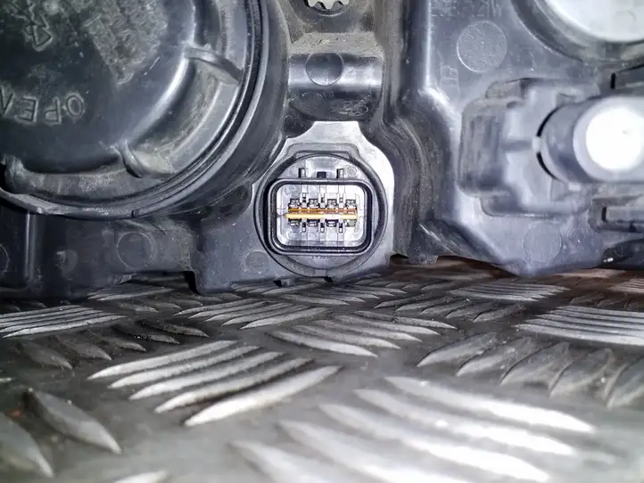 Chevrolet Captiva (2011 - 2013) 12974 Передняя фара — фото 8