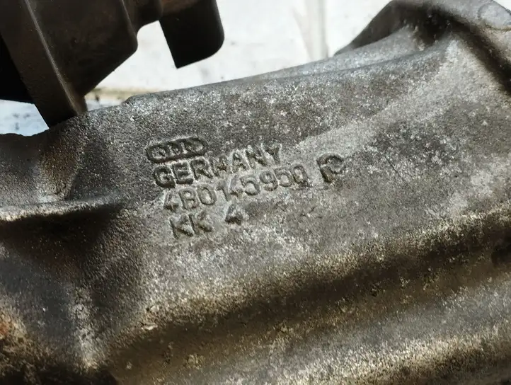 Audi A6 S6 C5 4B (1997 - 2001) 4B0145950 Дроссельная заслонка — фото 5