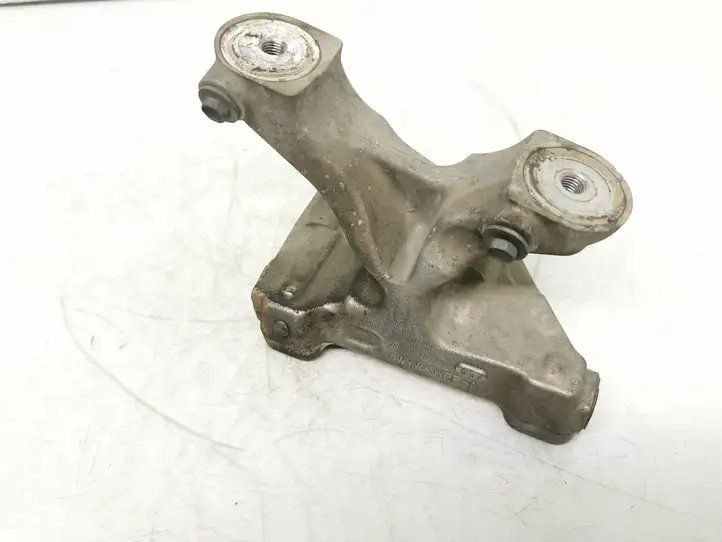 Honda CR-V (2009 - 2012) P09090220 Кронштейн рулевой колонки — фото 1