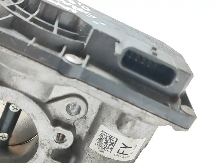 Nissan Juke I F15 (2010 - 2018) 161206038R Дроссельная заслонка — фото 2