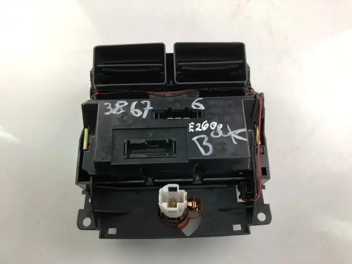 Audi A8 S8 D3 4E (2002 - 2005) 4E0819203D Центральная консоль — фото 4