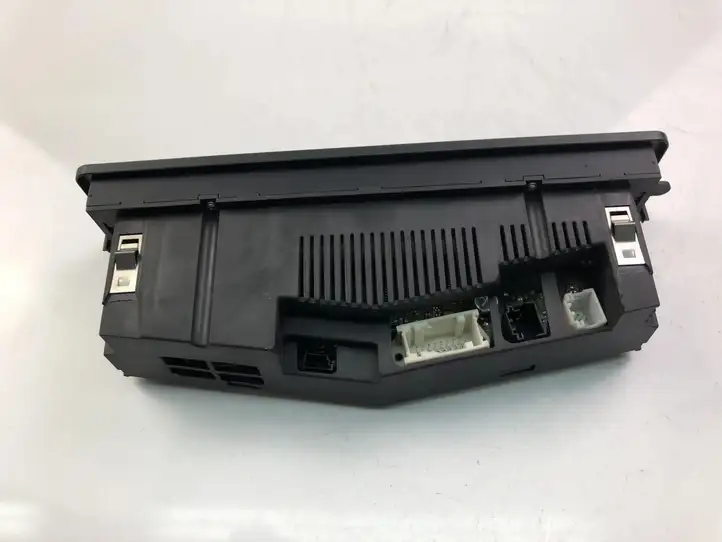 BMW 3 E46 (1998 - 2005) 8384112 Управление климат контролем — фото 4