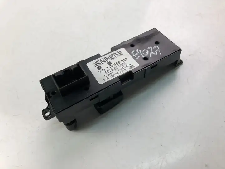 Seat Leon (1M) (1998 - 2006) 1J3959857 Блок кнопок стеклоподъемников — фото 4