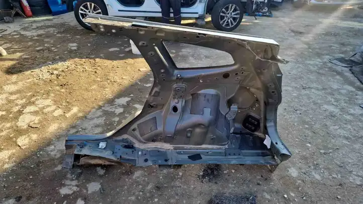 Nissan Qashqai (2010 - 2013)   Задняя четверть