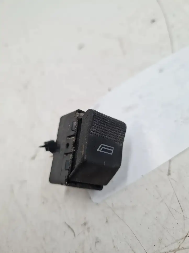 Audi A4 S4 B5 8D (1999 - 2001) 4D09598550 Кнопка стеклоподъемников — фото 1