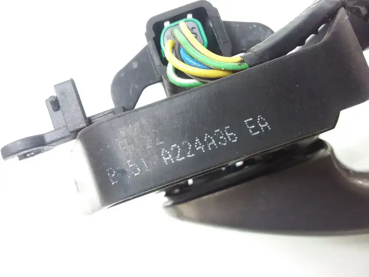 Ford Focus (2011 - 2015) AM51U22404 Наружная ручка двери — фото 3