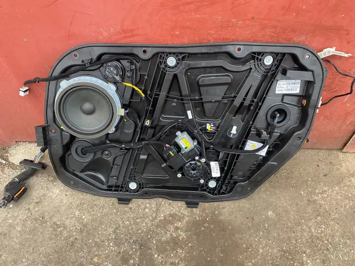 Kia Pro Cee'd III (2018 - ) 82460J7710 Электростеклоподъемник передний (комплект) — фото 1
