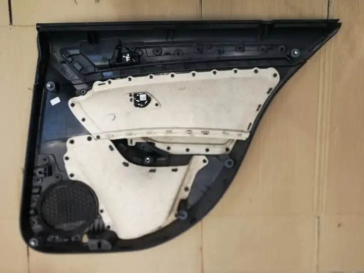 Volkswagen Golf VII (2013 - 2019) 5G4867211 Обшивка задней двери — фото 4