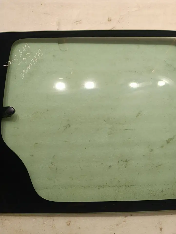 Citroen Berlingo (2003 - 2007) 43R000016 Стекло раздвижной двери — фото 3