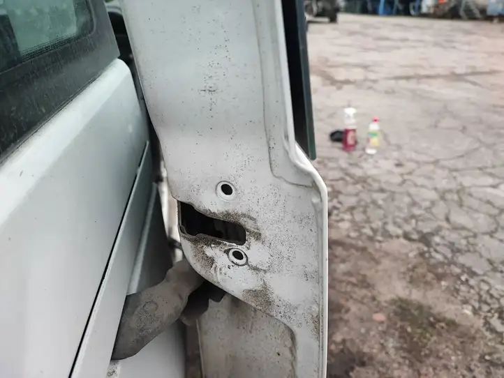 Volkswagen Caddy (2004 - 2010) Боковая раздвижная дверь — фото 10