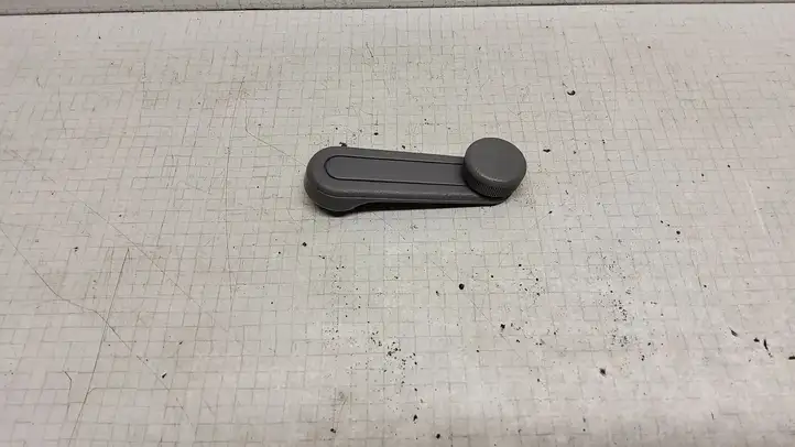 Toyota Yaris Verso (1999 - 2005) Механический стеклоподъемник задней двери — фото 1