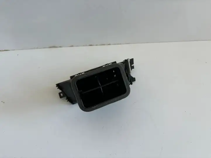 BMW 3 E90 E91 (2005 - 2012) 91304609 Боковой воздушный дефлектор — фото 6