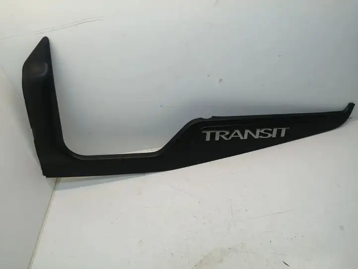 Ford Transit (2006 - 2013) 6C16V22371AAW Накладка стекла передней двери — фото 1