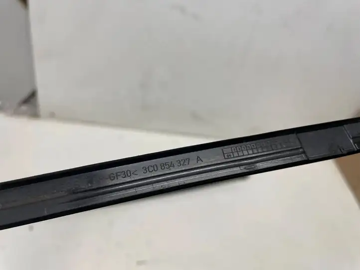 Volkswagen PASSAT B6 (2005 - 2010) 3C0854327 Накладка стоек лобового стекла — фото 2