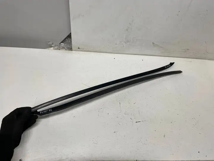 Volkswagen PASSAT B6 (2005 - 2010) 3C0854327 Накладка стоек лобового стекла — фото 3