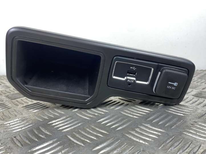 07357049620 Jeep Renegade USB valdymo blokas