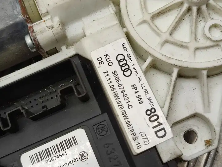Audi A3/S3 8P (2004 - 2008) 8P4959801D Стеклоподъемник задней двери — фото 2