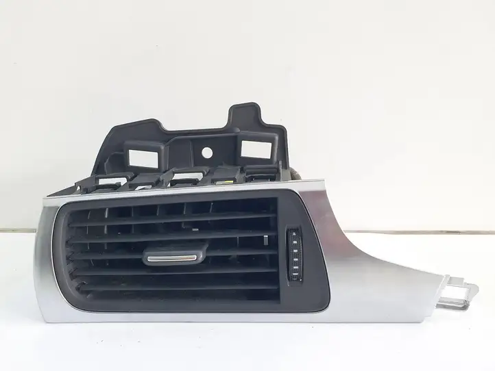 Audi A6 C7 (2011 - 2014) 4G1820901 Боковой воздушный дефлектор — фото 1