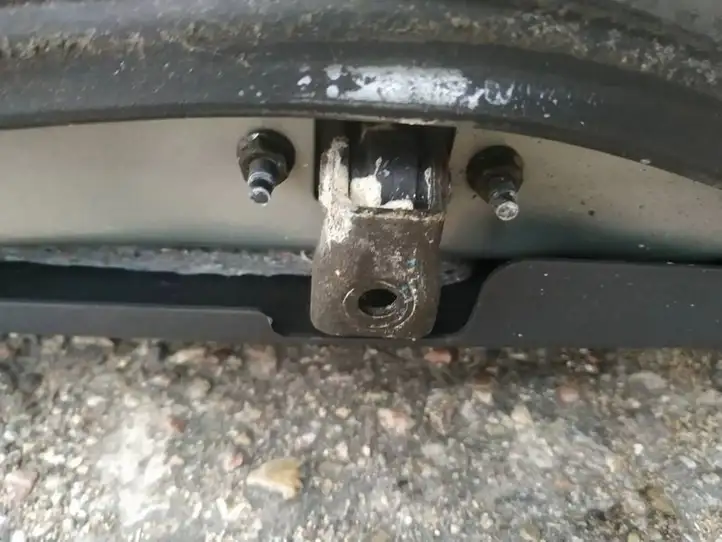 Toyota Avensis T250 (2003 - 2006) Ограничитель двери — фото 2