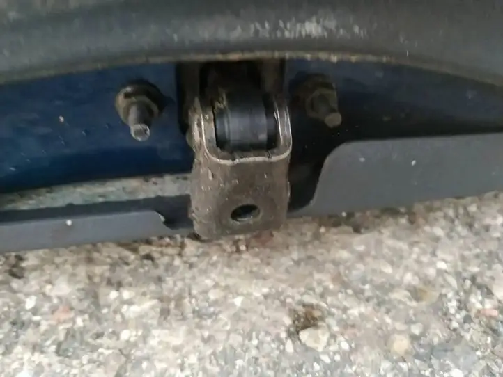 Toyota Avensis T250 (2003 - 2006) Ограничитель двери — фото 3