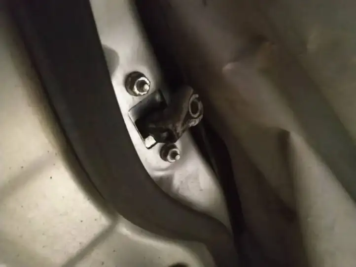 Toyota Corolla Verso AR10 (2004 - 2009) Ограничитель двери — фото 3