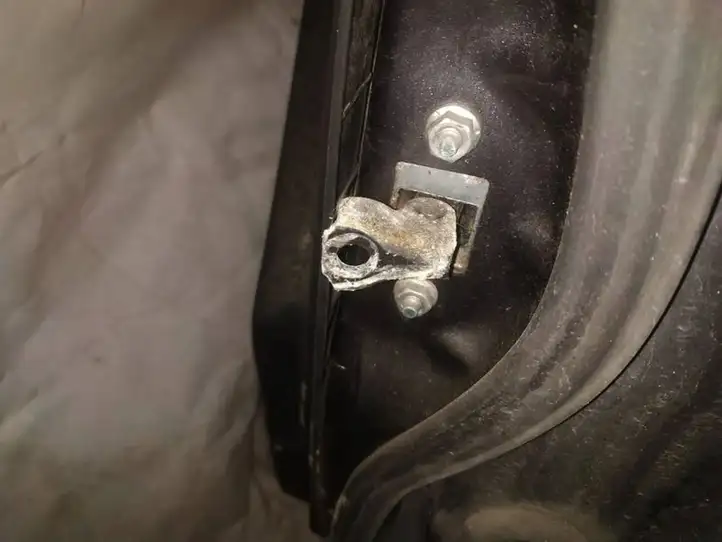 Toyota Corolla Verso AR10 (2004 - 2009) Ограничитель двери — фото 1
