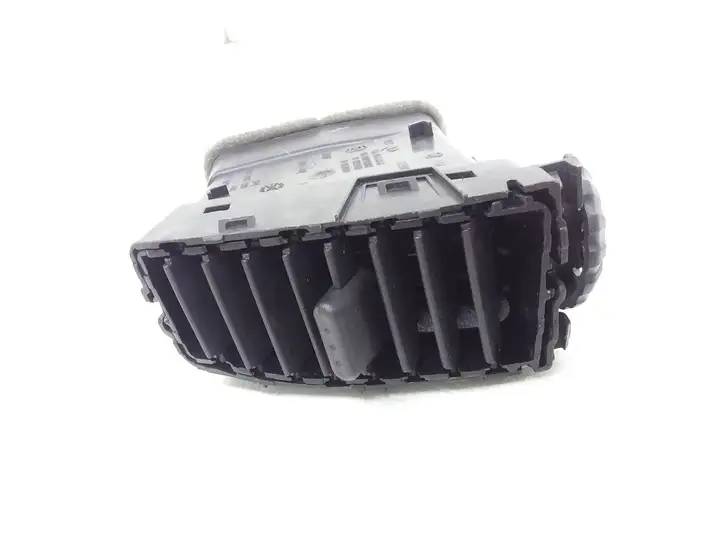 Nissan Micra (2003 - 2007) 68751AX600 Боковой воздушный дефлектор — фото 2