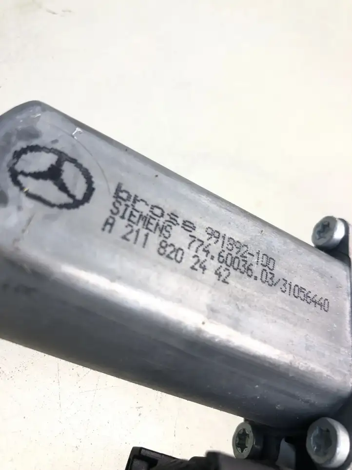 Mercedes-Benz E W211 (2002 - 2009) A2118202442 Стеклоподъемник задней двери — фото 2
