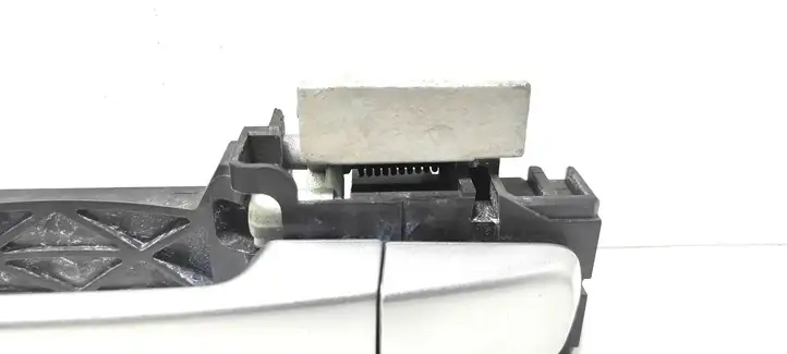 Nissan Qashqai (2010 - 2013) Наружная ручка двери — фото 2