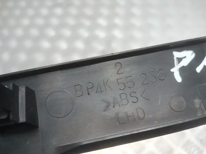 Mazda 3 I (2003 - 2006) BP4K55256 Декоративная планка — фото 4