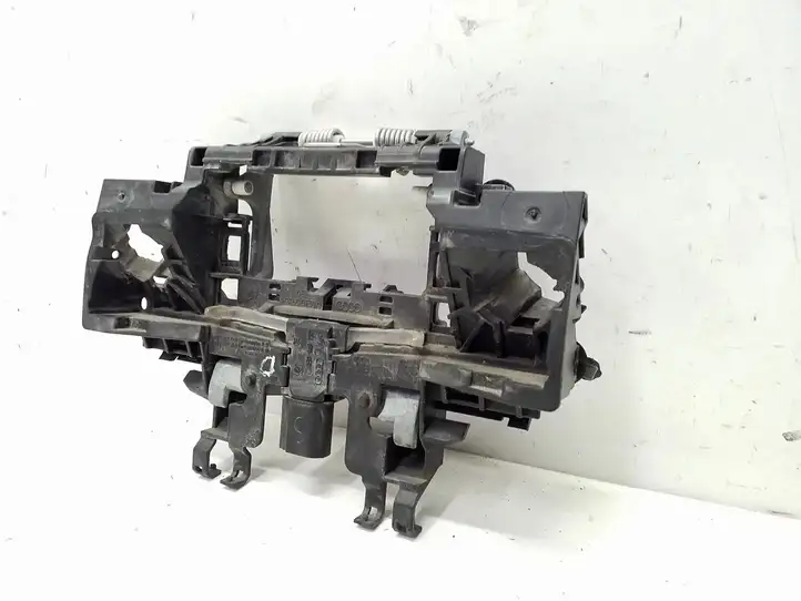 Audi A8 S8 D3 4E (2007 - 2010) 4E0949137 Крепление наружной ручки задней двери — фото 3